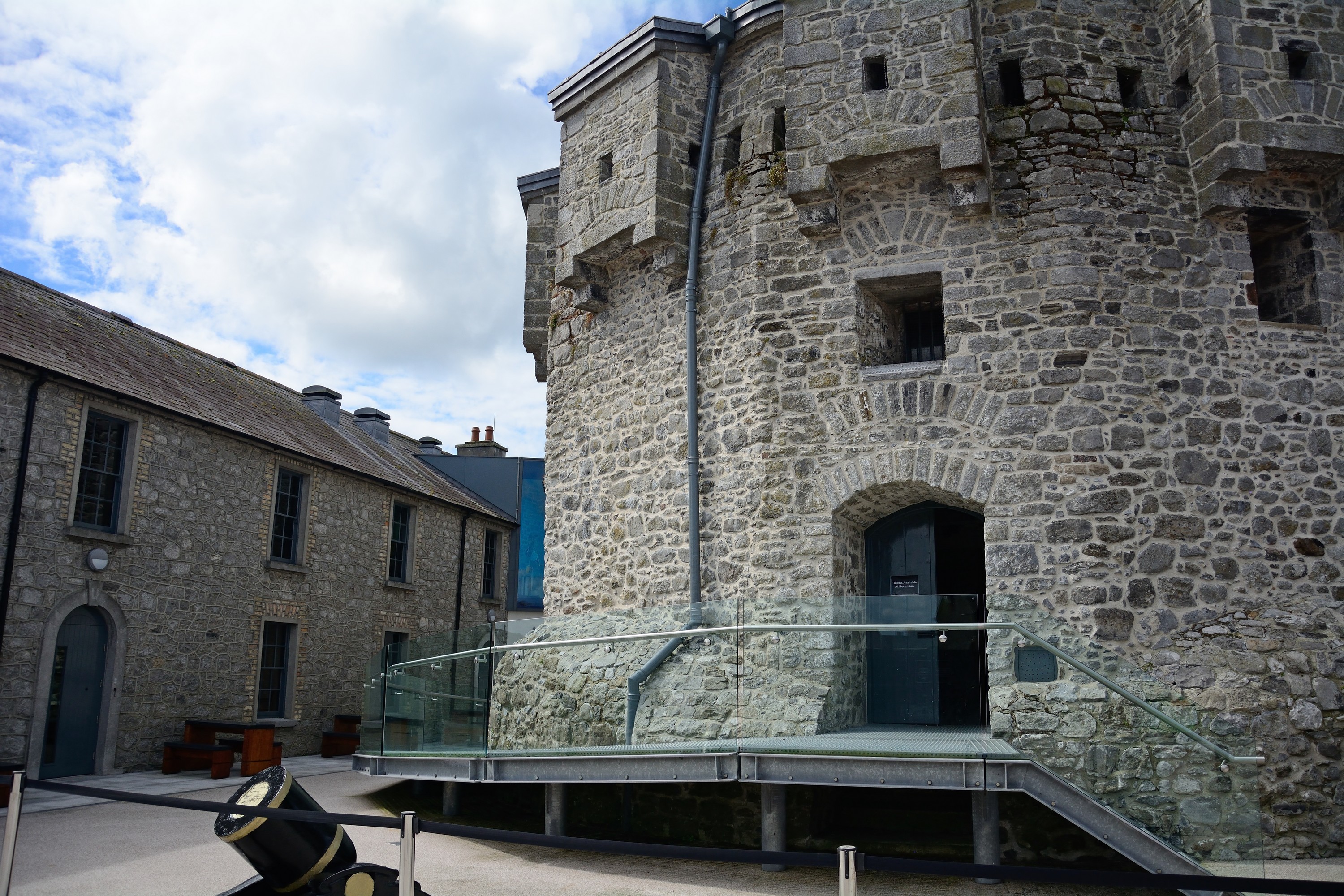 Athlone Castle - © nyiragongo