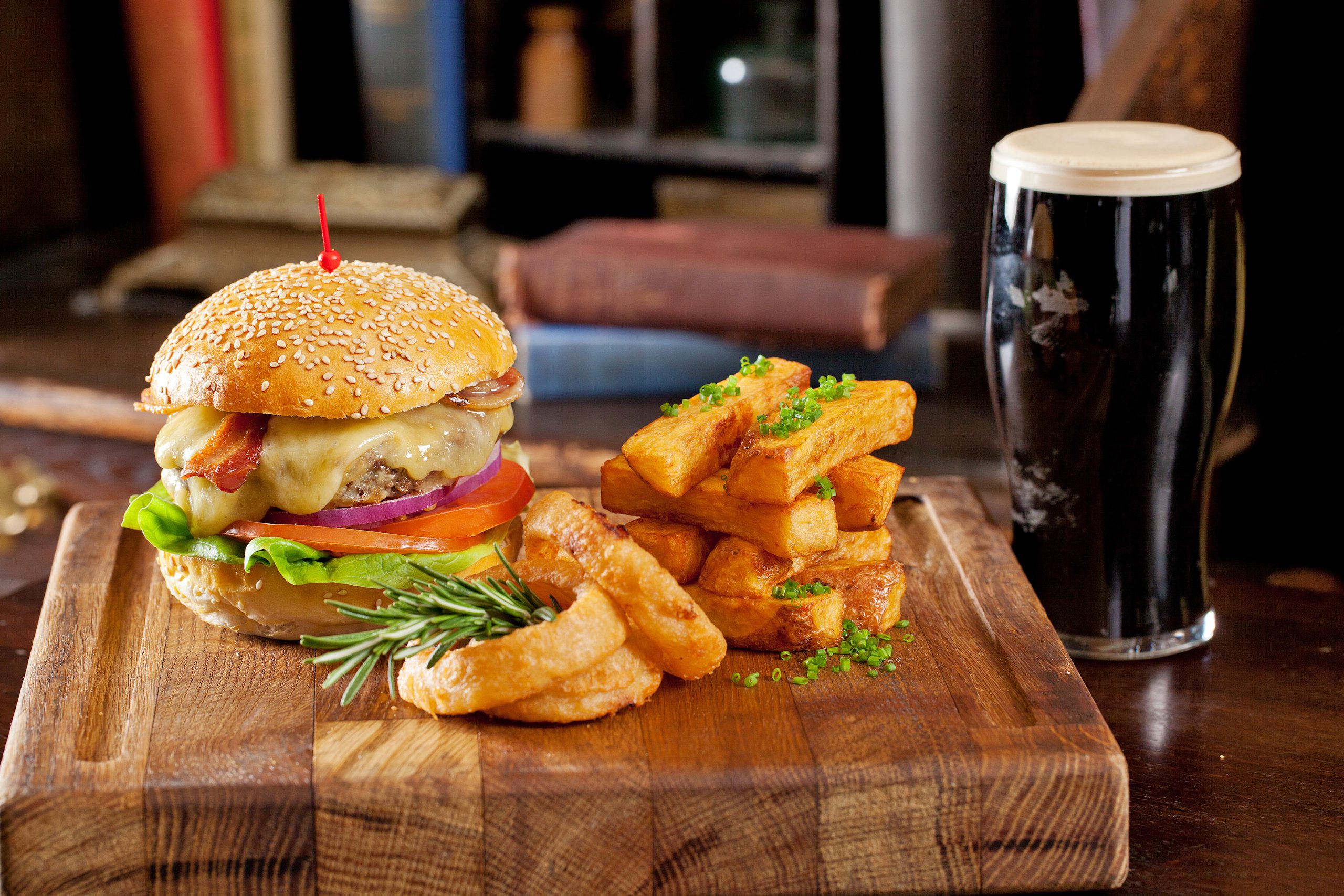 Ein irischer Burger in einem irischen Pub - Paul Sherwood paul@sherwood.ie  