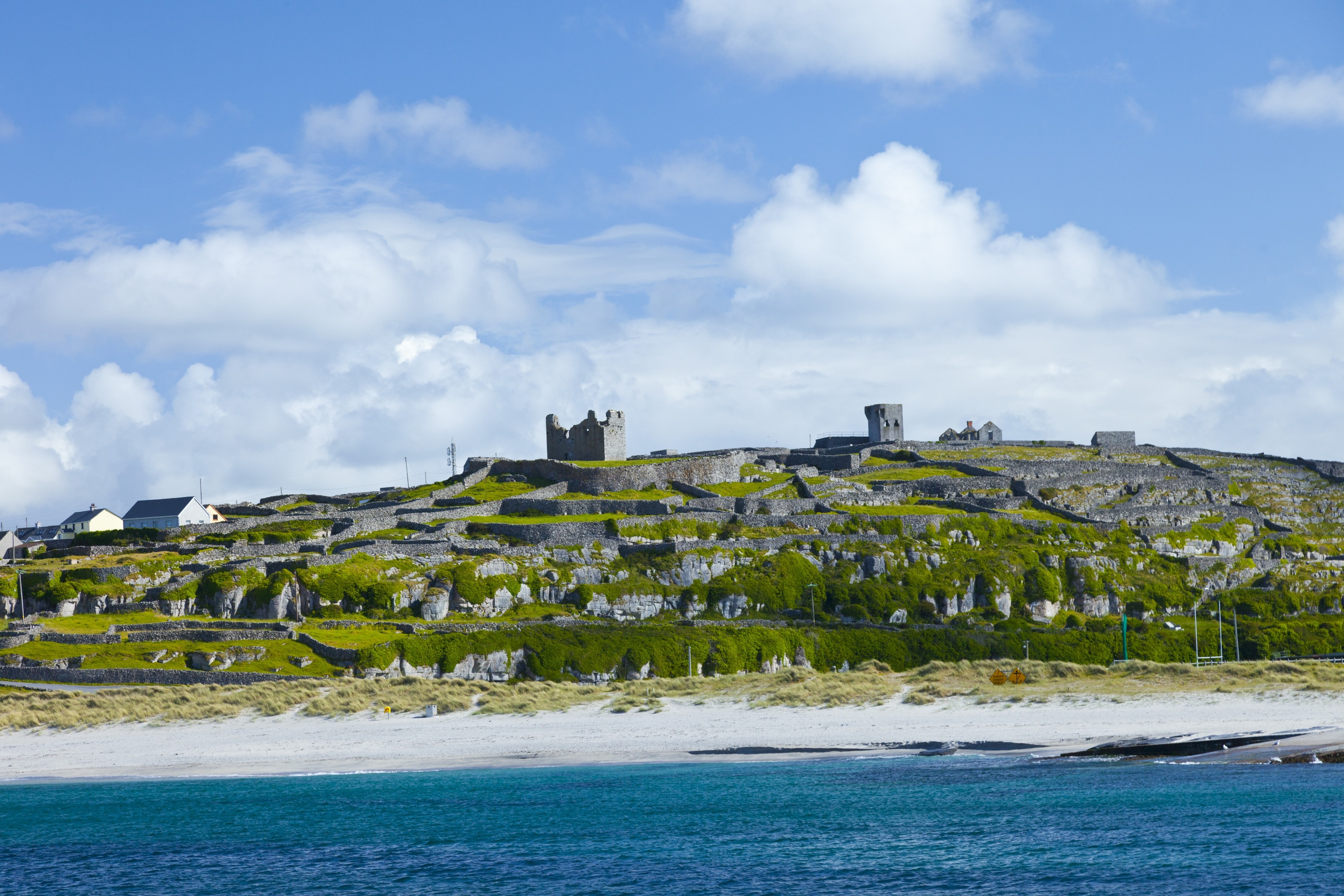 O'Brien's Castle 0links in Inisheer - © JUAN CARLOS MUNOZ  