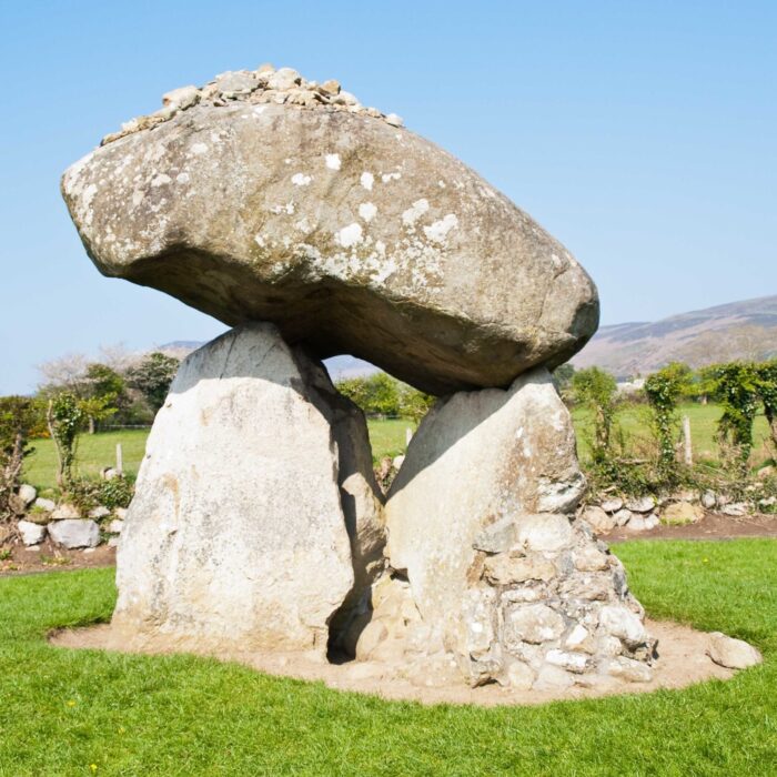 Der Dolmen von Proleek - Robert Campbell KOR - cc