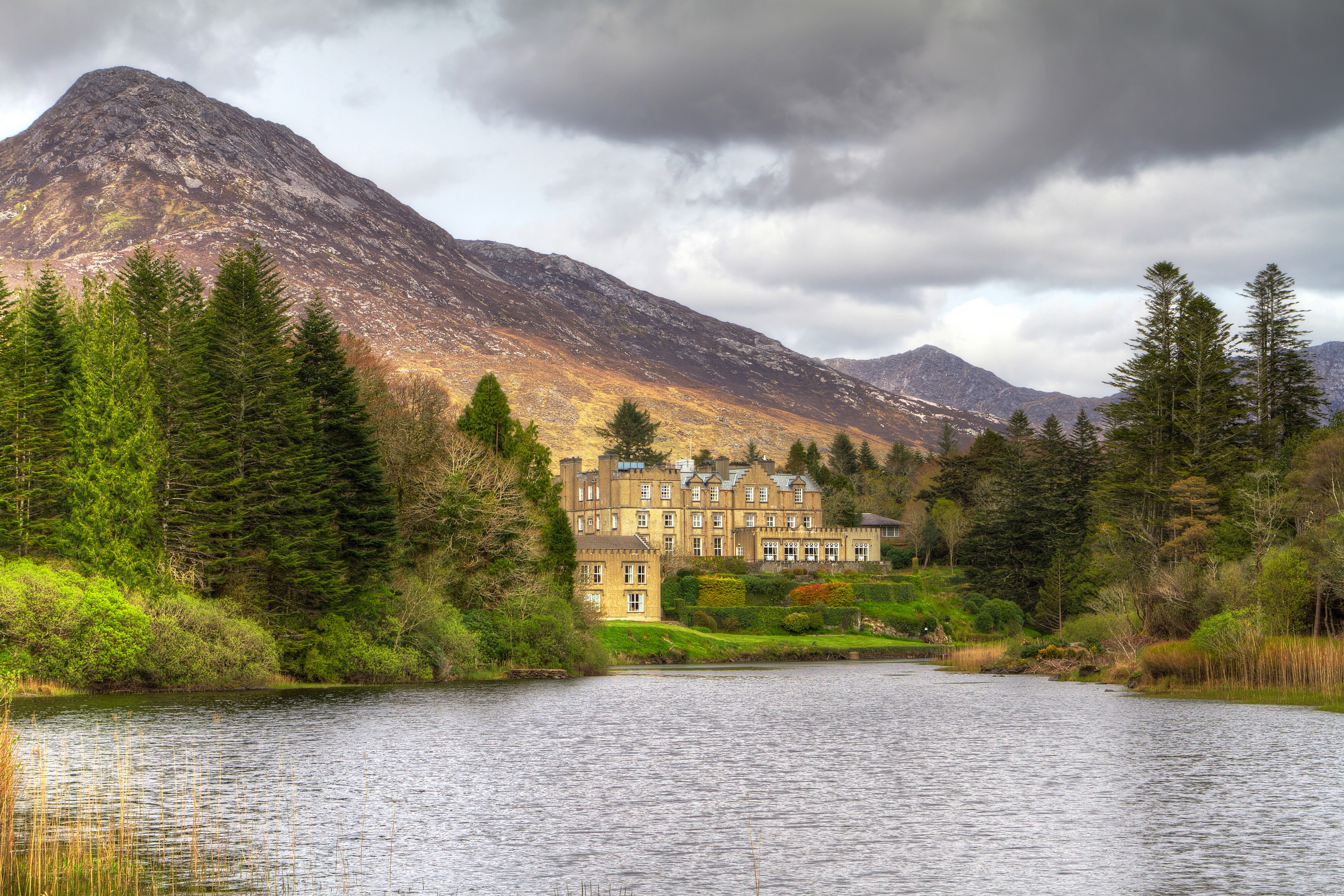 Ballynahinch Castle - © Patryk Kosmider  