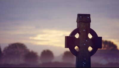 Ein keltisches Kreuz - Neil Tackaberry - cc