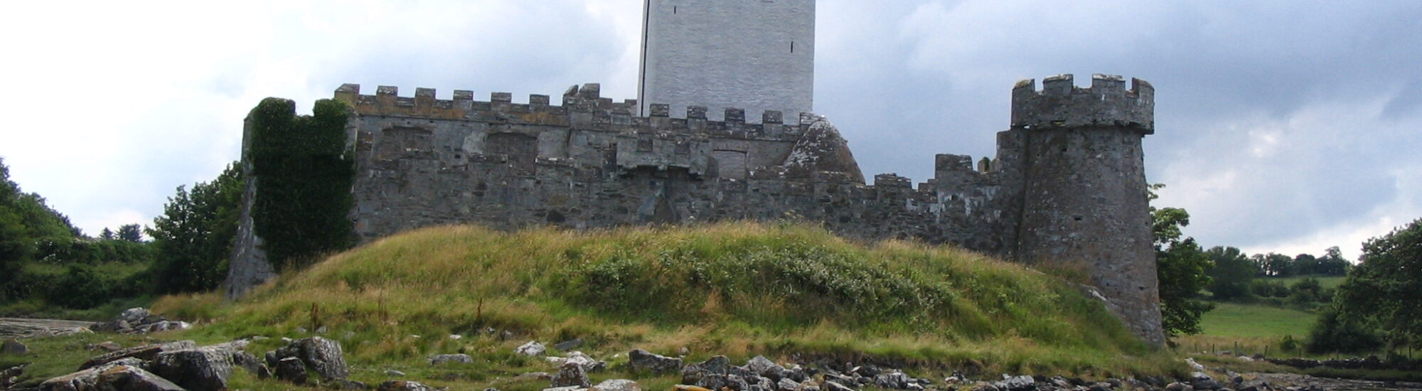 Doe Castle – Historische Festung im County Donegal