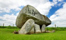 Der Brownshill Dolmen - © MNStudio