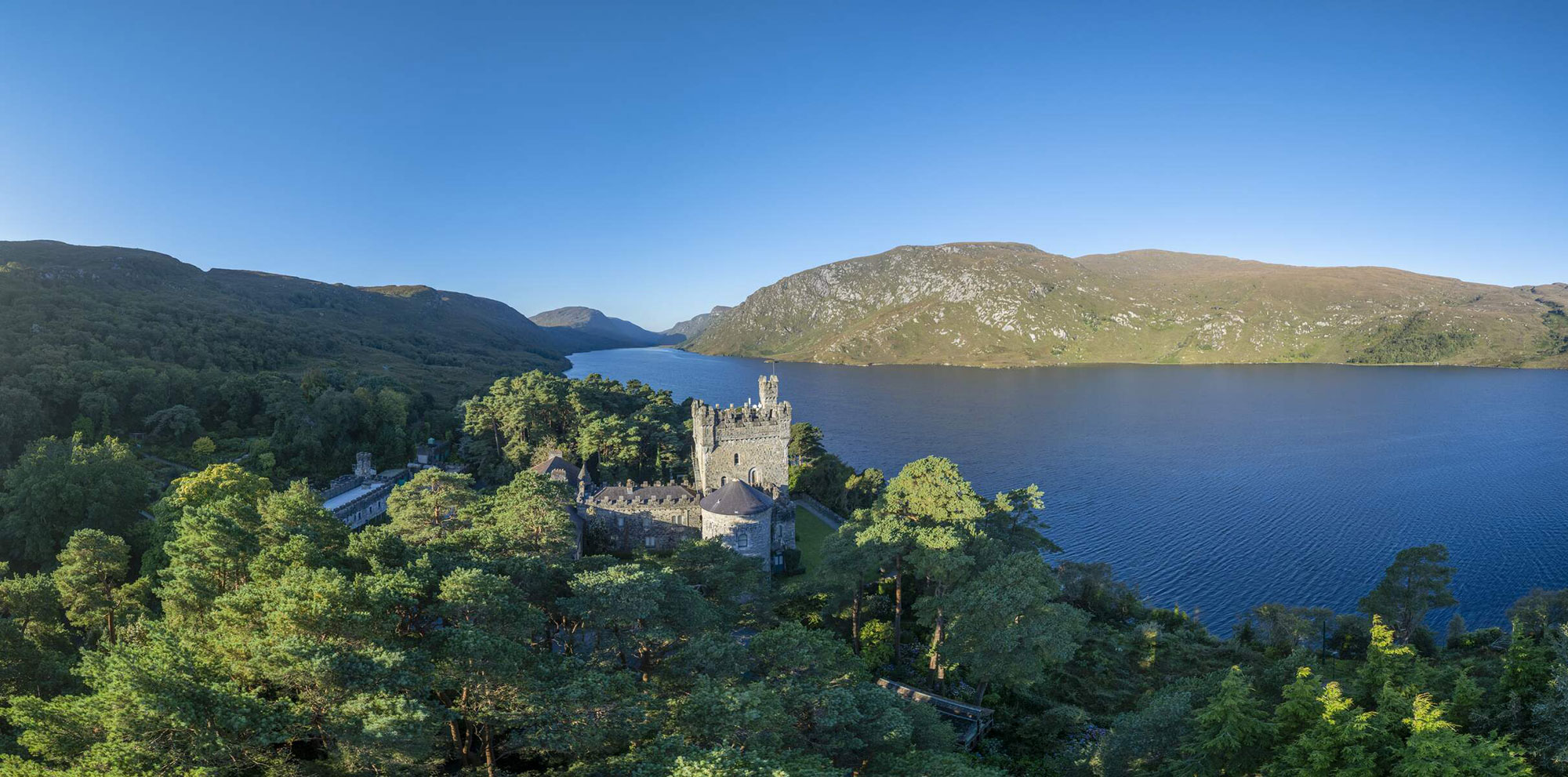 Glenveagh castle - © Tourism Ireland by Gareth McCormack