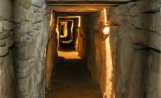 Knowth - © Hanging Bear Media