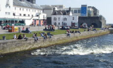 Der Spanische Bogen in Galway - Barnacles Budget Accommodation - cc