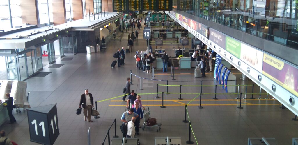 Flughafen Dublin: Mehr als 527.000 Passagiere erwartet und neue Regeln für Flüssigkeiten