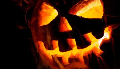 Ein Jack O'Lantern-Kürbis - © Andrey Armyagov