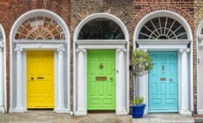 Georgianische Türen in Dublin - © Delphotostock