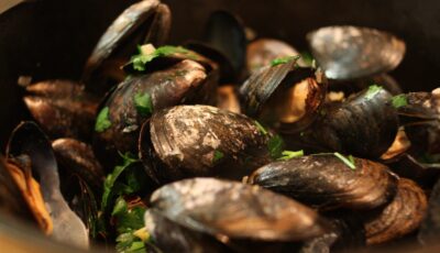 Muscheln mit Guinness - naotakem - cc