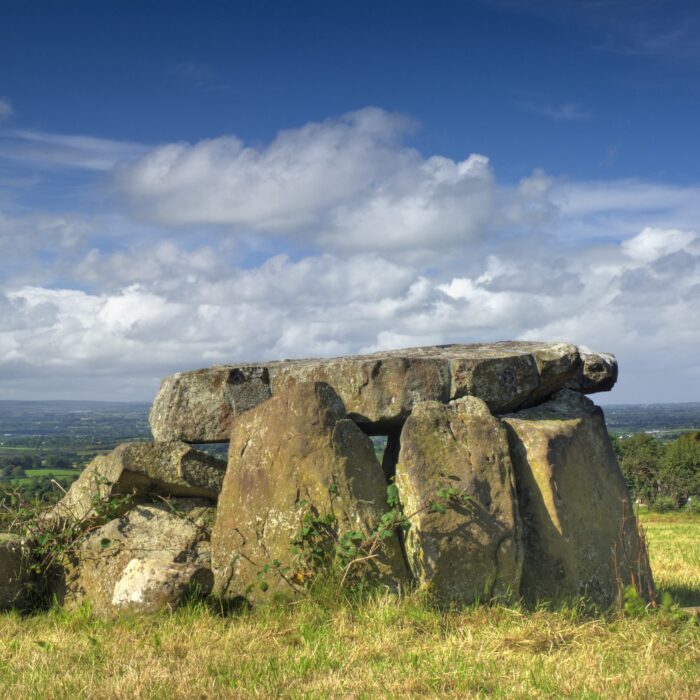 Craigs Dolmen - philip hay - cc
