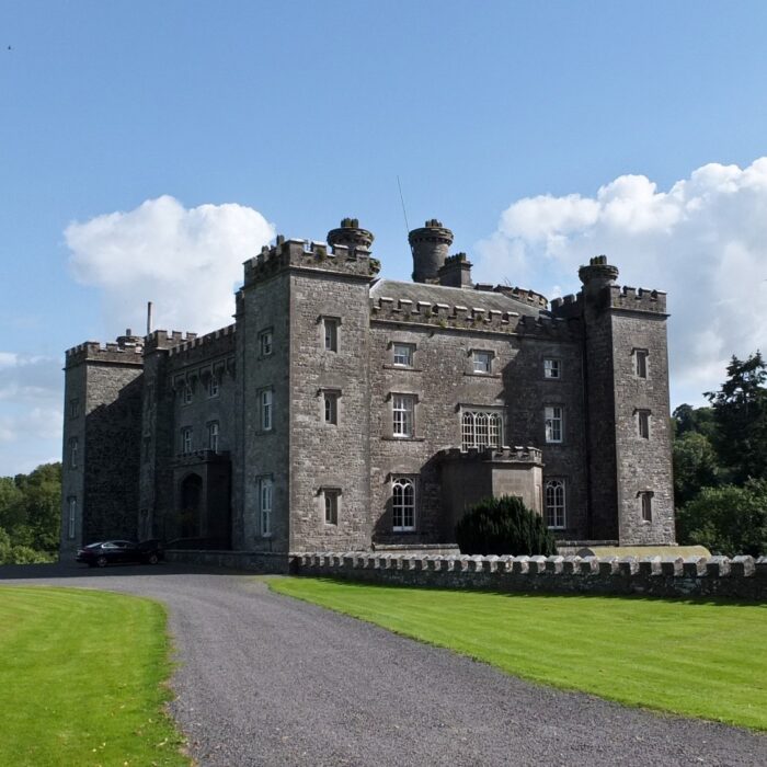 Slane castle - Dave Gunn - cc