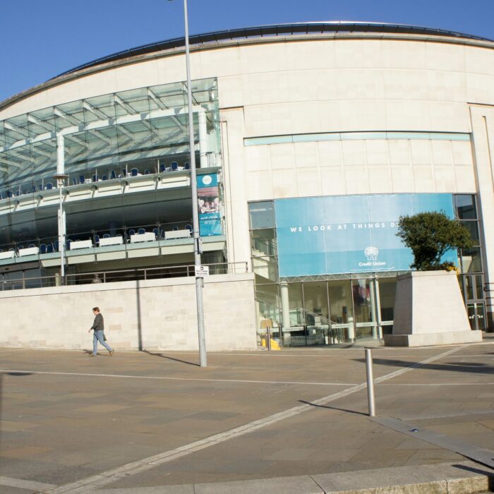 Die Belfast Waterfront Hall - infomatique - cc