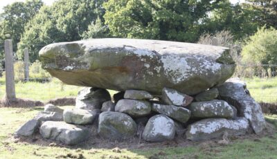 Der Annadorn Dolmen - Ardfern - cc