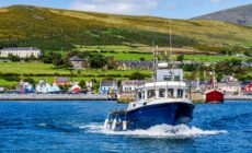 Dingle und ein Fischerboot - © Dawid