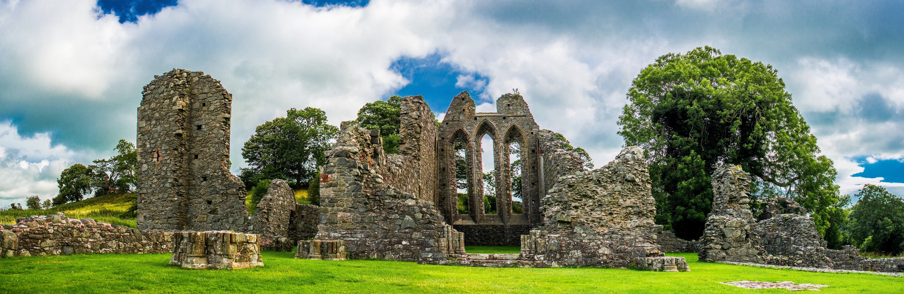 La Inch Abbey - © Lyd Photography