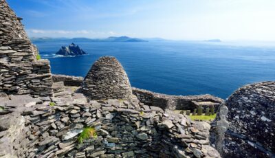 St. Petersburg Fionan's Monastery auf Skellig Michael - © MNStudio