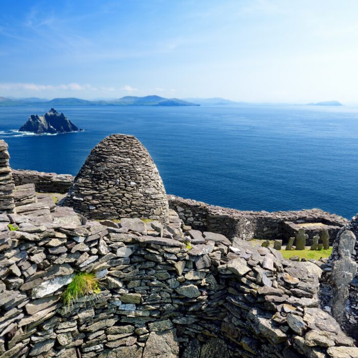 St. Petersburg Fionan's Monastery auf Skellig Michael - © MNStudio