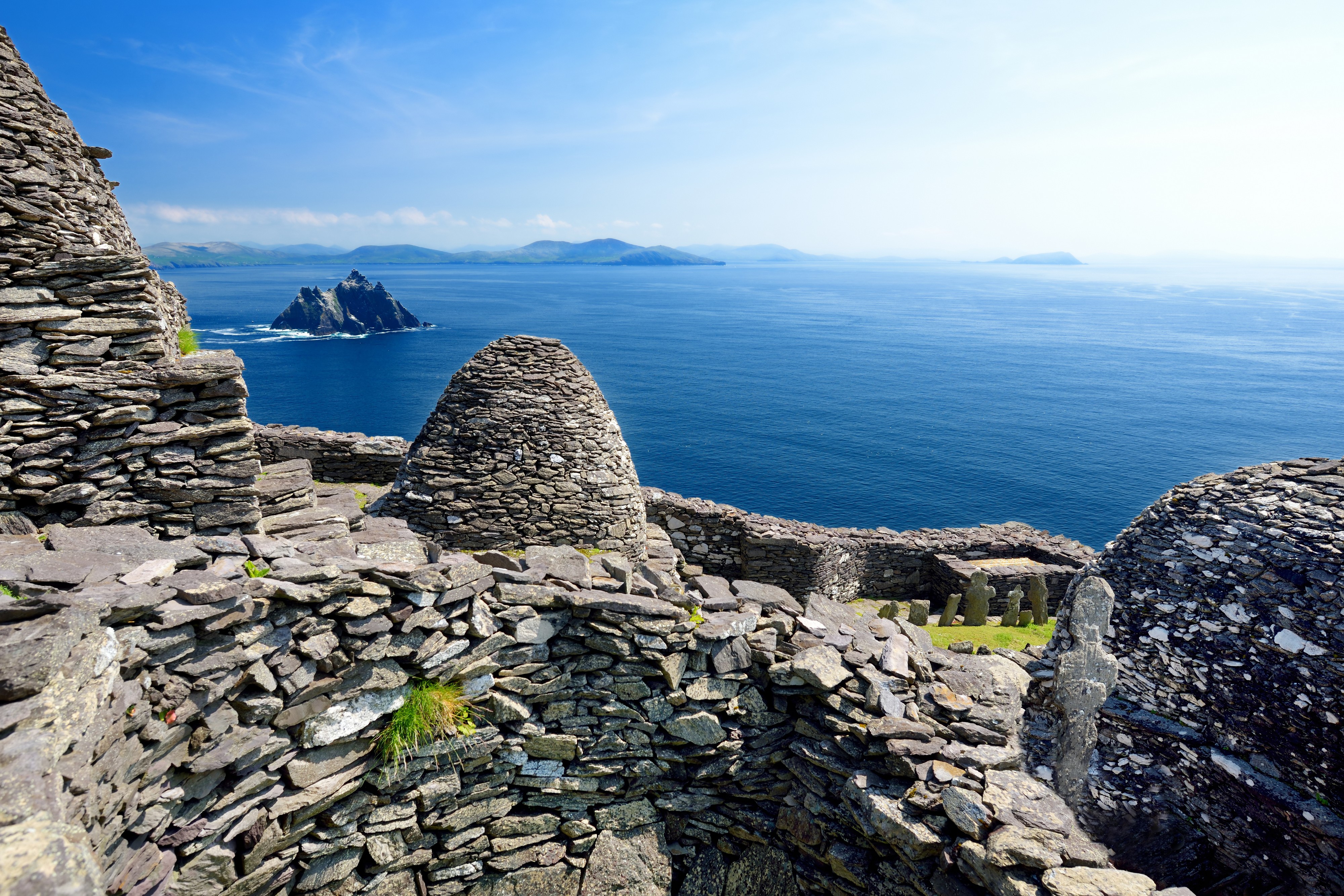 St. Petersburg Fionan's Monastery auf Skellig Michael - © MNStudio  