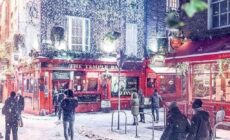 Schnee in Temple Bar in Dublin, Irland - @allexphotography
