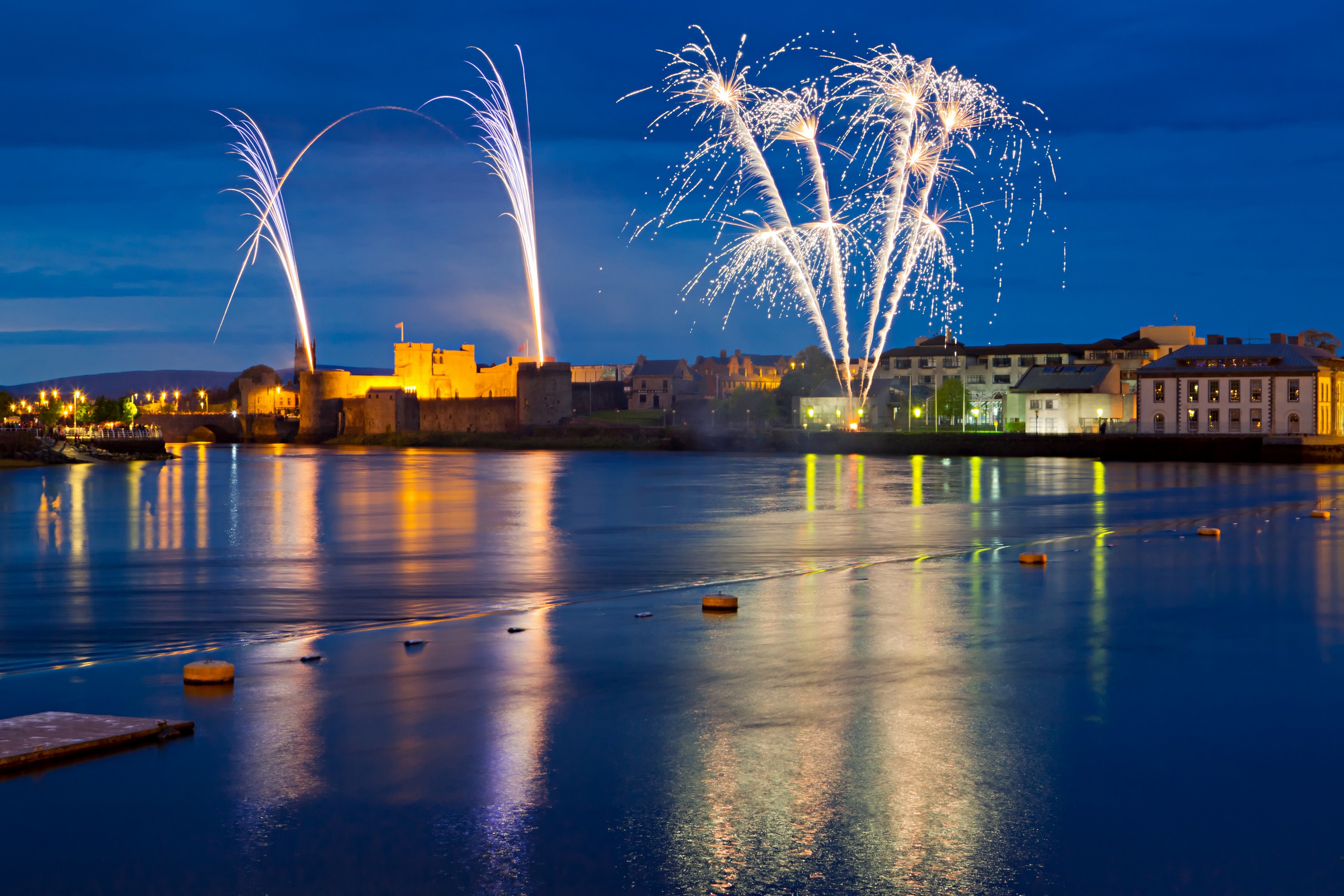 Neujahrsfeuerwerk in Limerick - © Patryk Kosmider