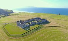 Luftaufnahme des Downhill House - © peter