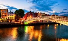 Die Ha'Penny-Brücke in Dublin - © Madrugada Verde-