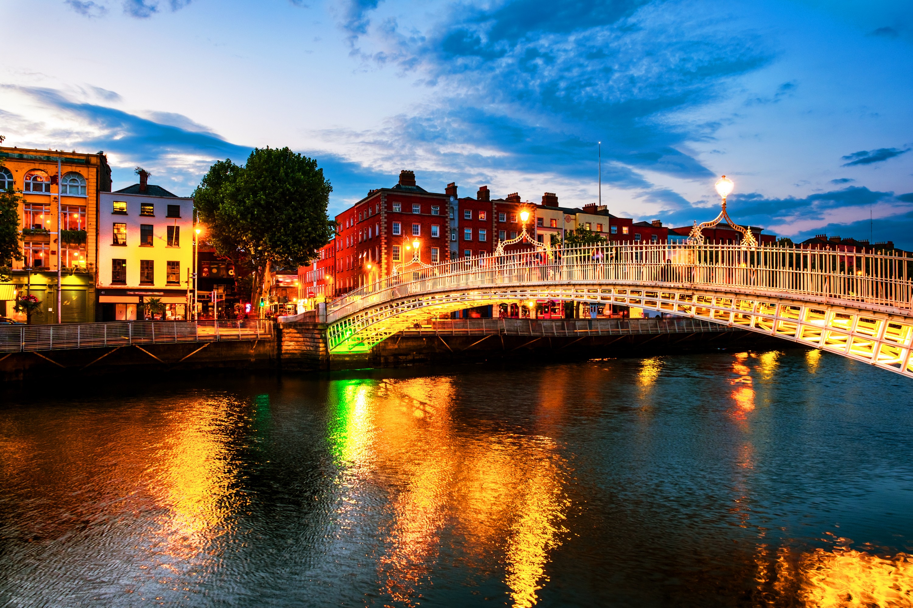 Die Ha'Penny-Brücke in Dublin - © Madrugada Verde- 