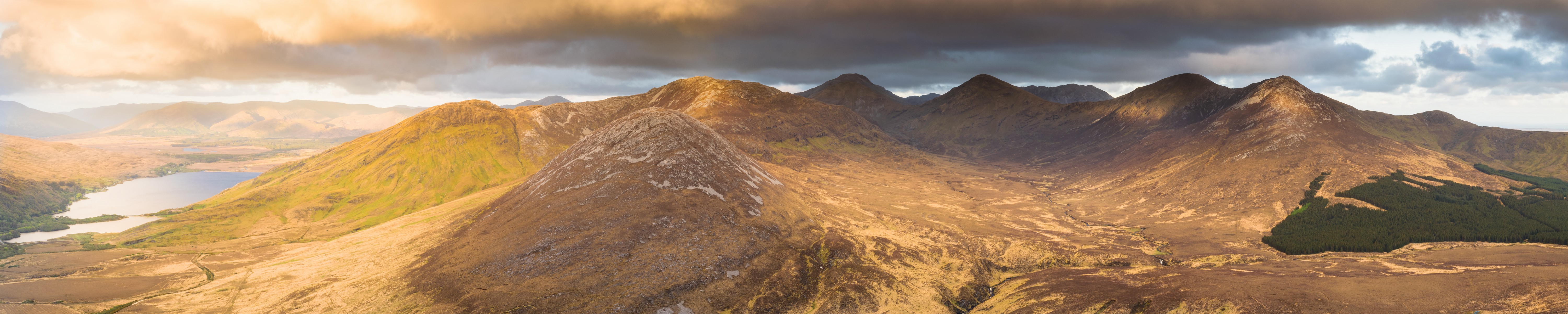 Panorama über Connemara vom Gipfel des Diamond Hill - © fstopphotography