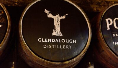 Ein Fass der Glendalough Distillery - © Anton Ivanov Photo