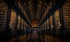 Die Alte Bibliothek des Trinity College in Dublin - © Andres Conema