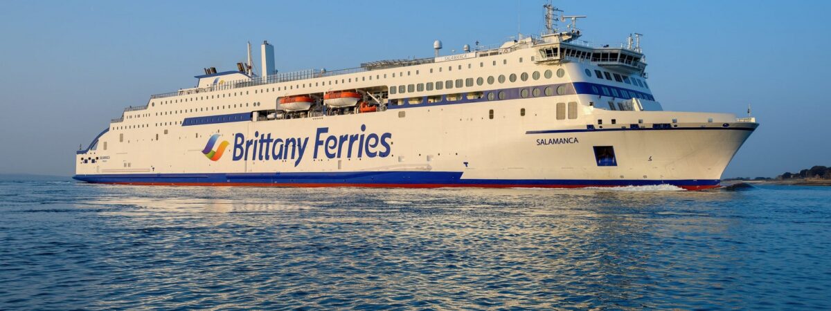 Die Fähre Salamanca von Brittany Ferries fährt von Cherbourg nach Rosslare und auch von Bilbao nach Rosslare - © BRITTANY FERRIES