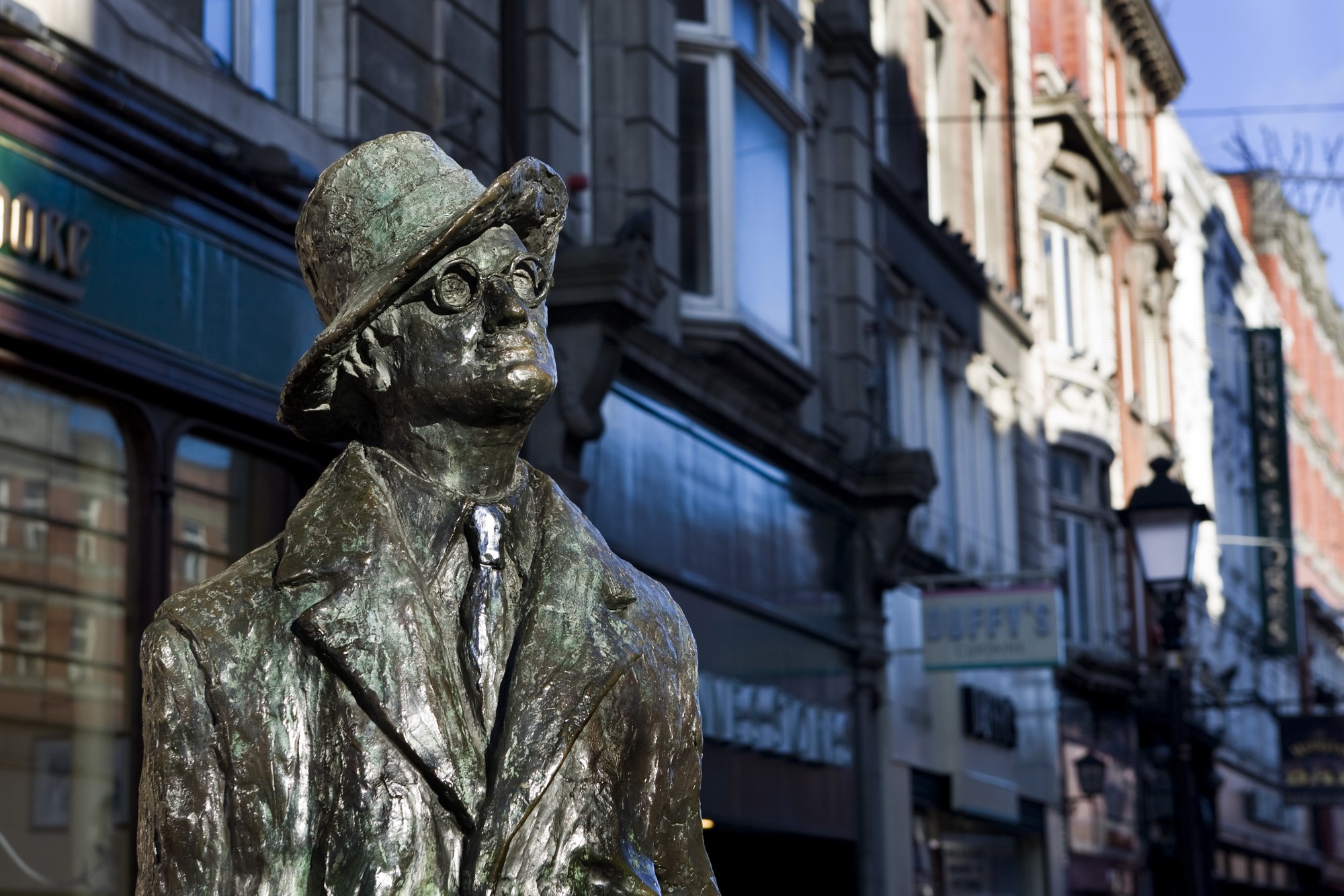 Statue von James Joyce, dem Vater der Figur Leopold Bloom - © Dave Walsh