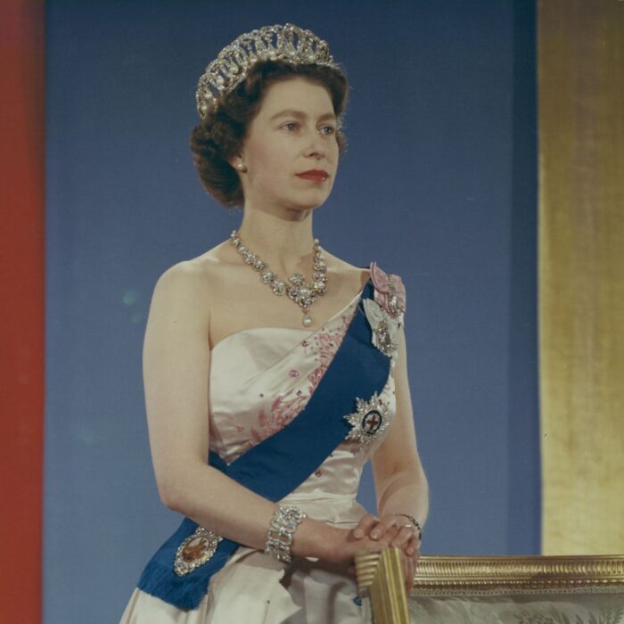 Königin Elisabeth II - BiblioArchives / LibraryArchives - cc
