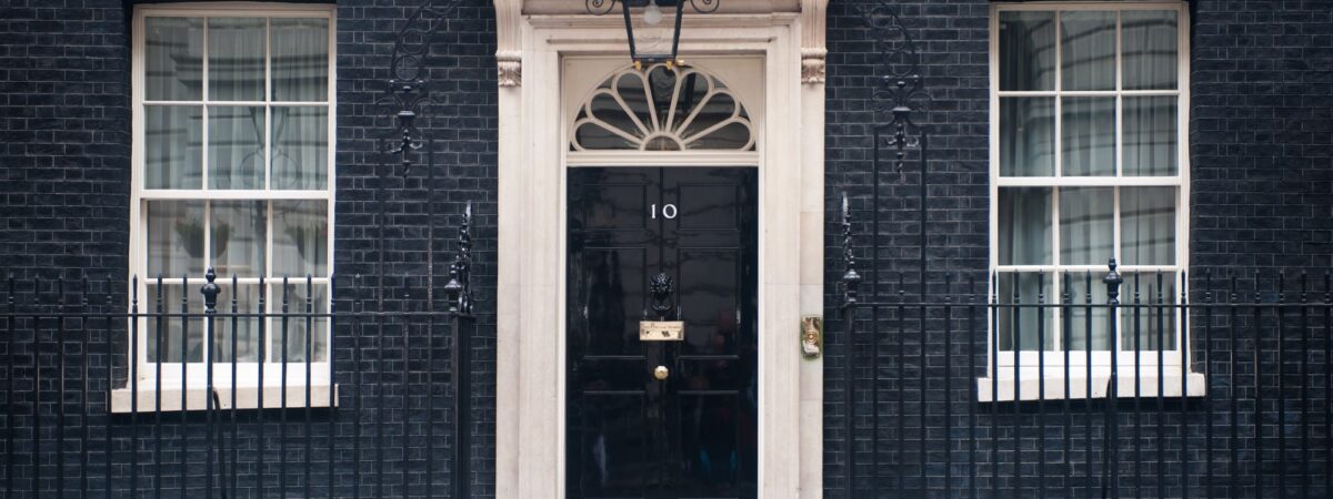 Bad Buzz: Downing Street verwechselt die Flagge von Nordirland… mit der der Republik Irland!