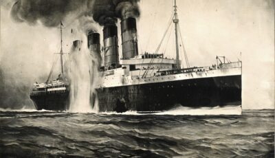 Die Lusitania beim Torpedieren
