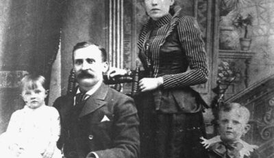 Molly Brown, ihr Mann und ihre Kinder - Public domain