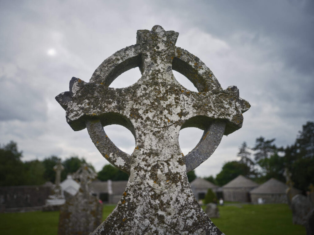 High Cross, Clonmacnoise - Roamer - © Fáilte Ireland
