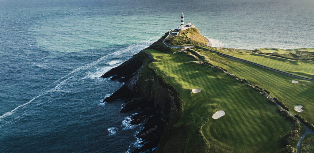 Das Old Head Lighthouse in Kinsale und sein Golfplatz - ©Old Head Golf Links
