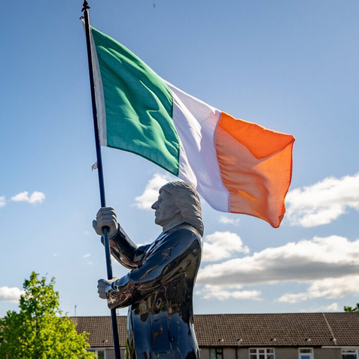 Statue von Bobby Sands - @PolDeBuitleir (X)