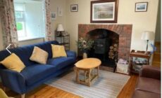 Charming 3-Bed Detached Cottage with Scenic Views