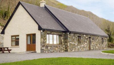 Maison de Kilbride Finney Clonbur Mayo