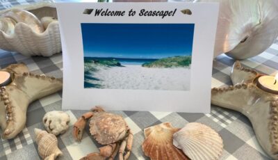 Seascape on the edge of town: 4 beds all ensuite.
