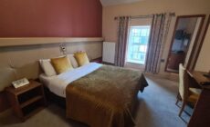 The Farnham Arms Hotel