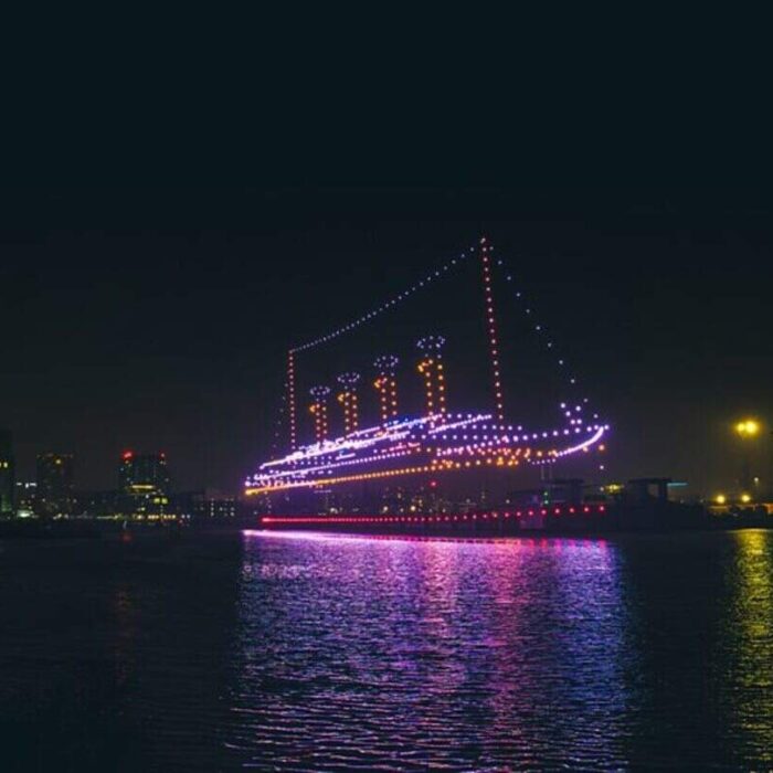 Die Titanic wird in Belfast von Drohnen nachgebaut