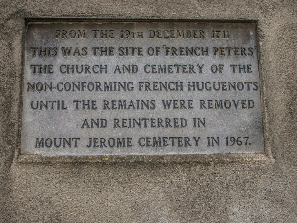 Der French Huguenot Cemetery - infomatique - cc