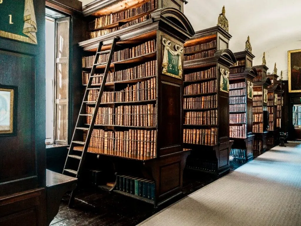 La Marsh's Library - www.marshlibrary.ie