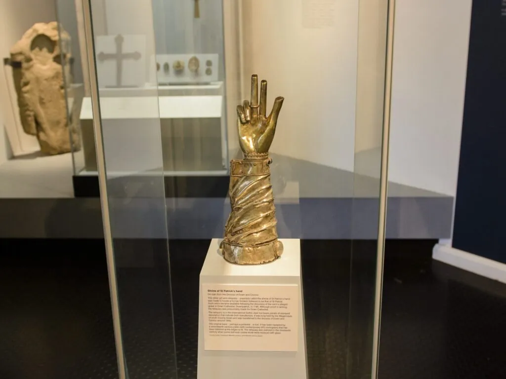 Das Ulster Museum - Son of Groucho - cc