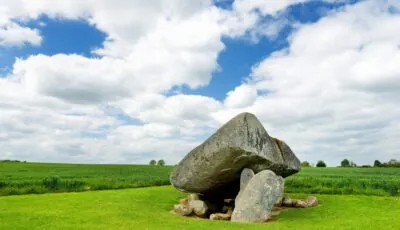 Der Brownshill-Dolmen im County Carlow - © MNStudio